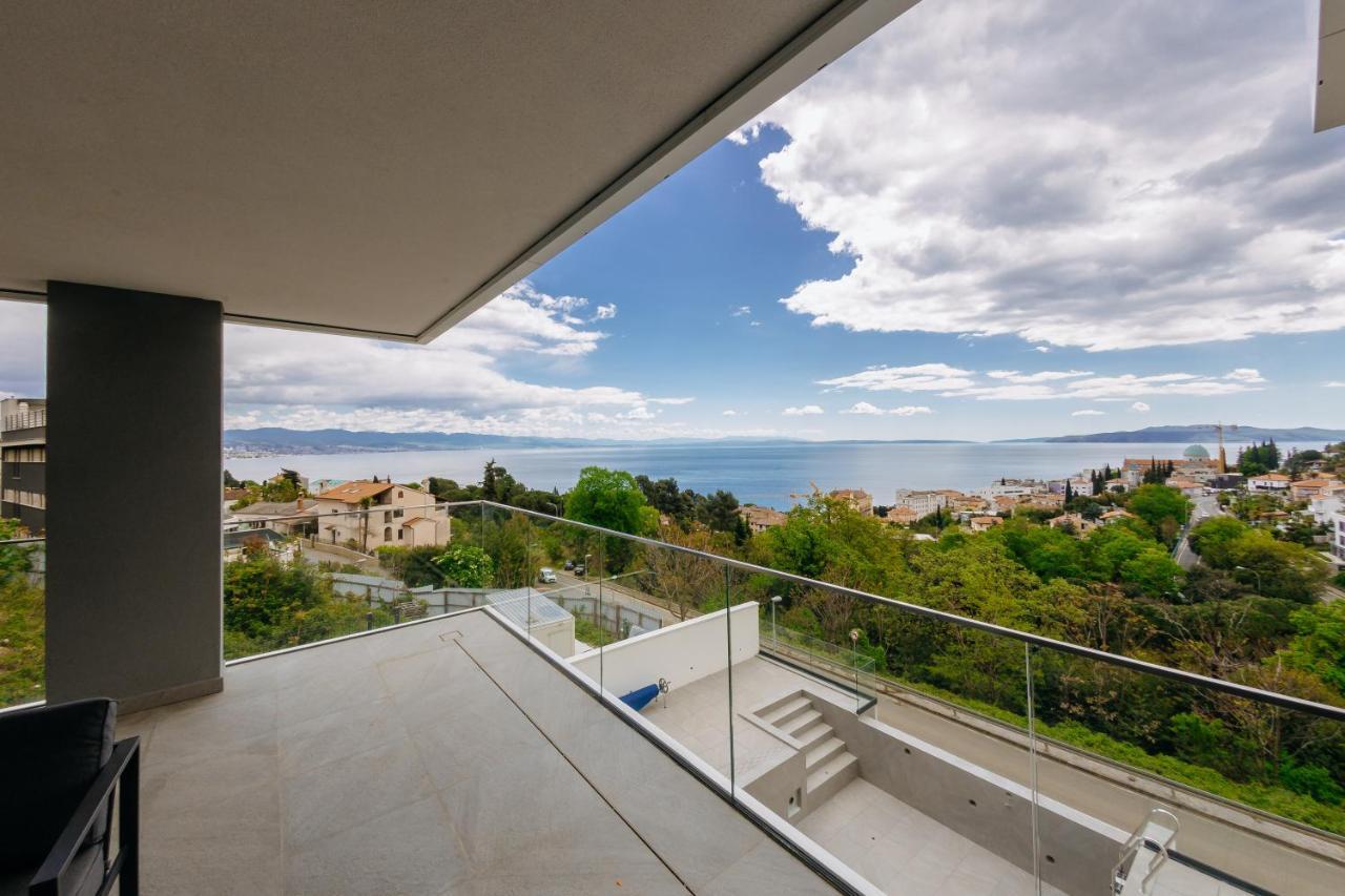 Carmen Residence Apartments Opatija Exteriör bild